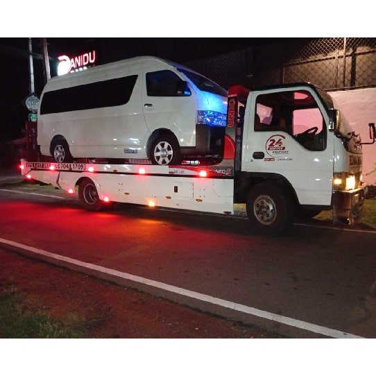 NS Recovery Breakdown Service and Roadside Assistance Malabe