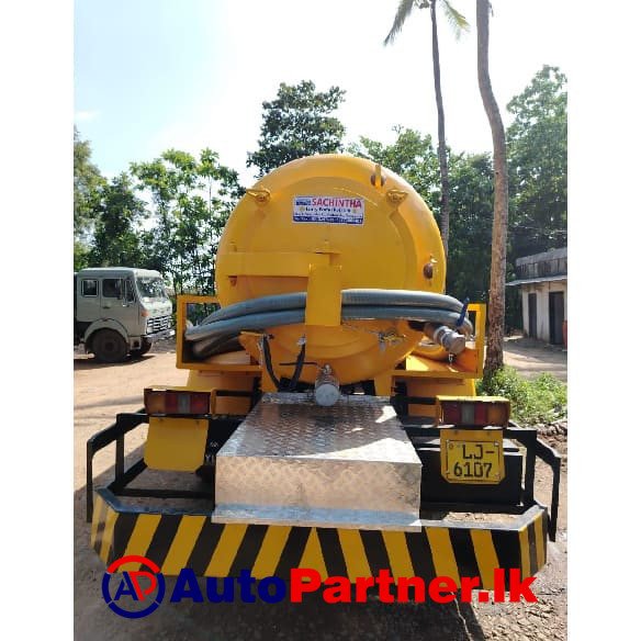 Gully Bowser Service in Mawathagama Kurunegala