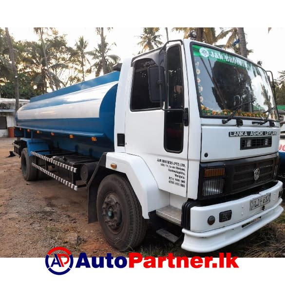 Gully Bowser Service in Wariyapola Kurunegala